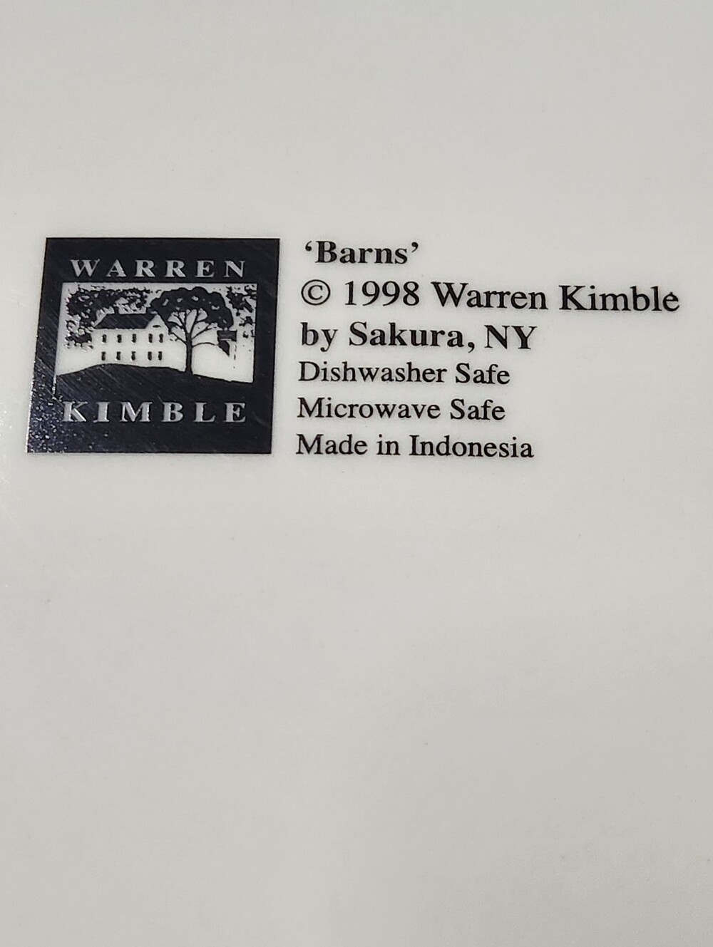 Warren Kimble Barns Dinner Plates Set of 4 Sakura Red Rustic Americana Farmhouse - Picture 8 of 8